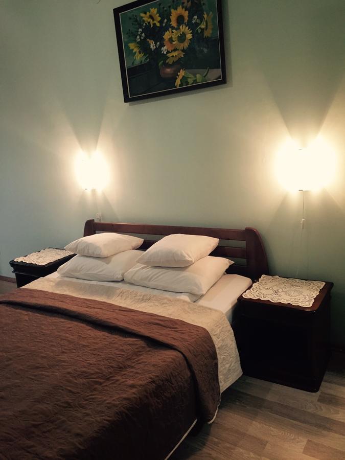 Atlant Hotel Oujhorod Extérieur photo