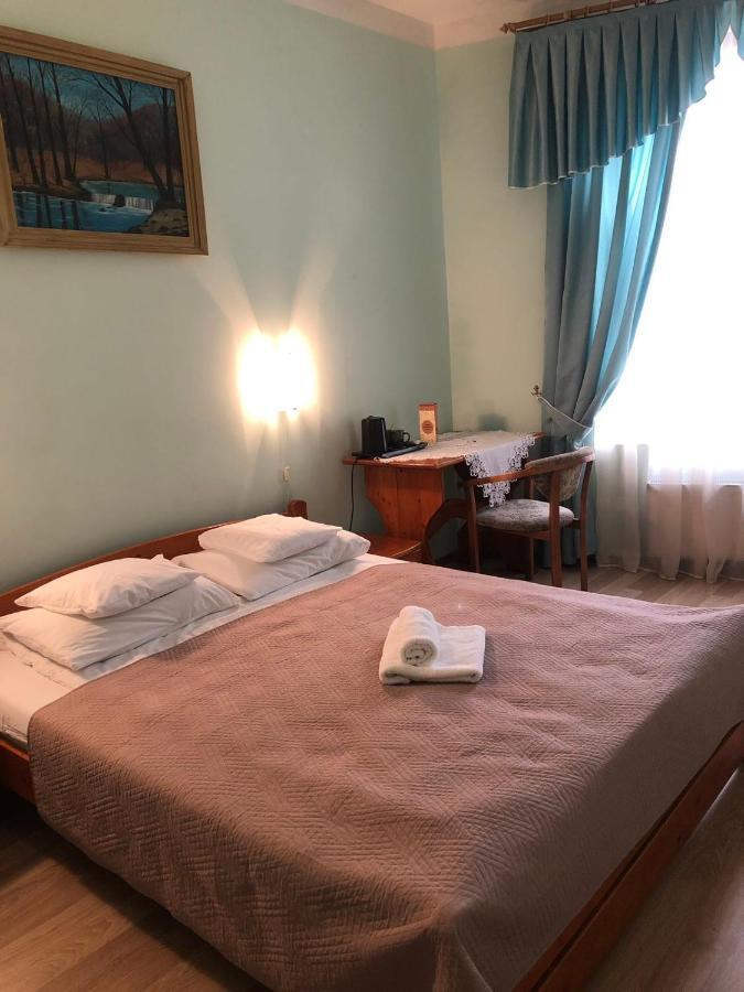 Atlant Hotel Oujhorod Extérieur photo